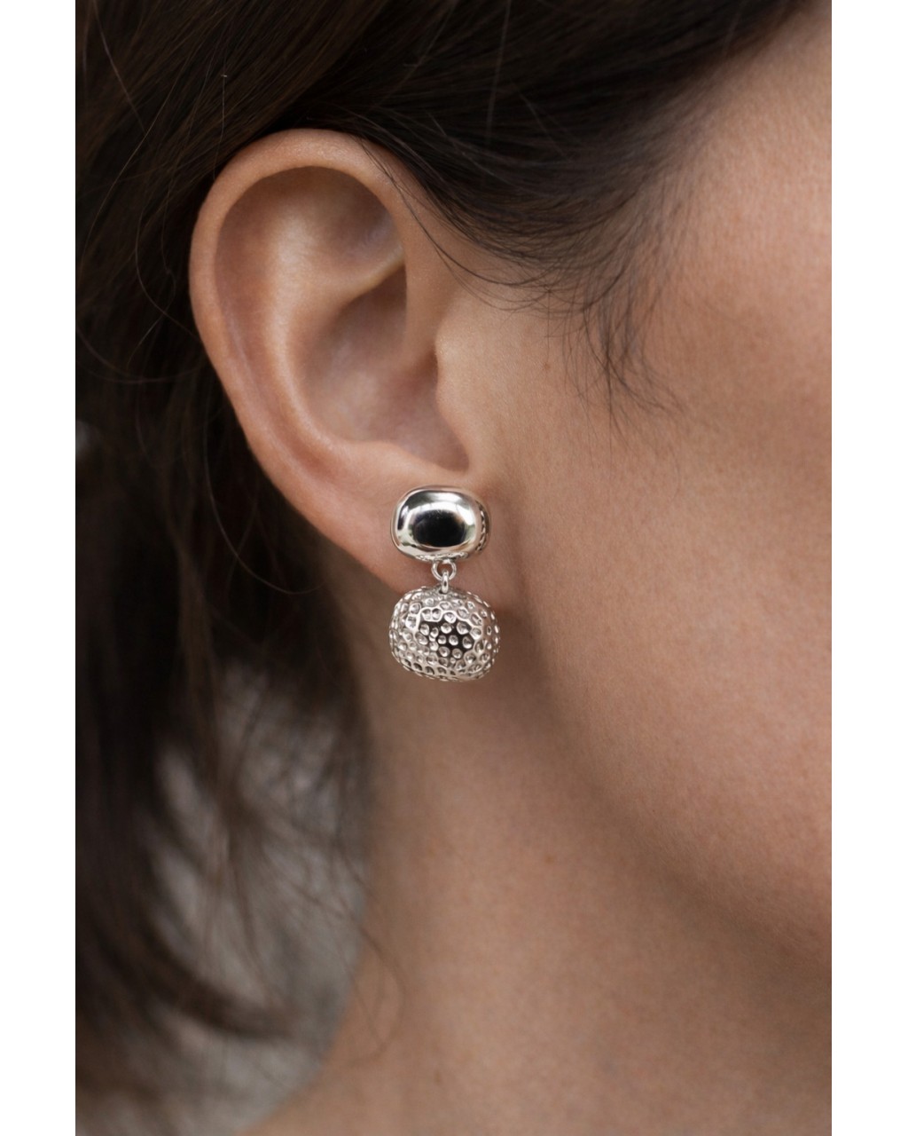 Dövme Dokulu Sallantılı Küpe