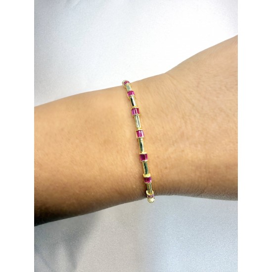 Pembe Taşlı Bileklik: Şık ve Minimal Tasarımlar