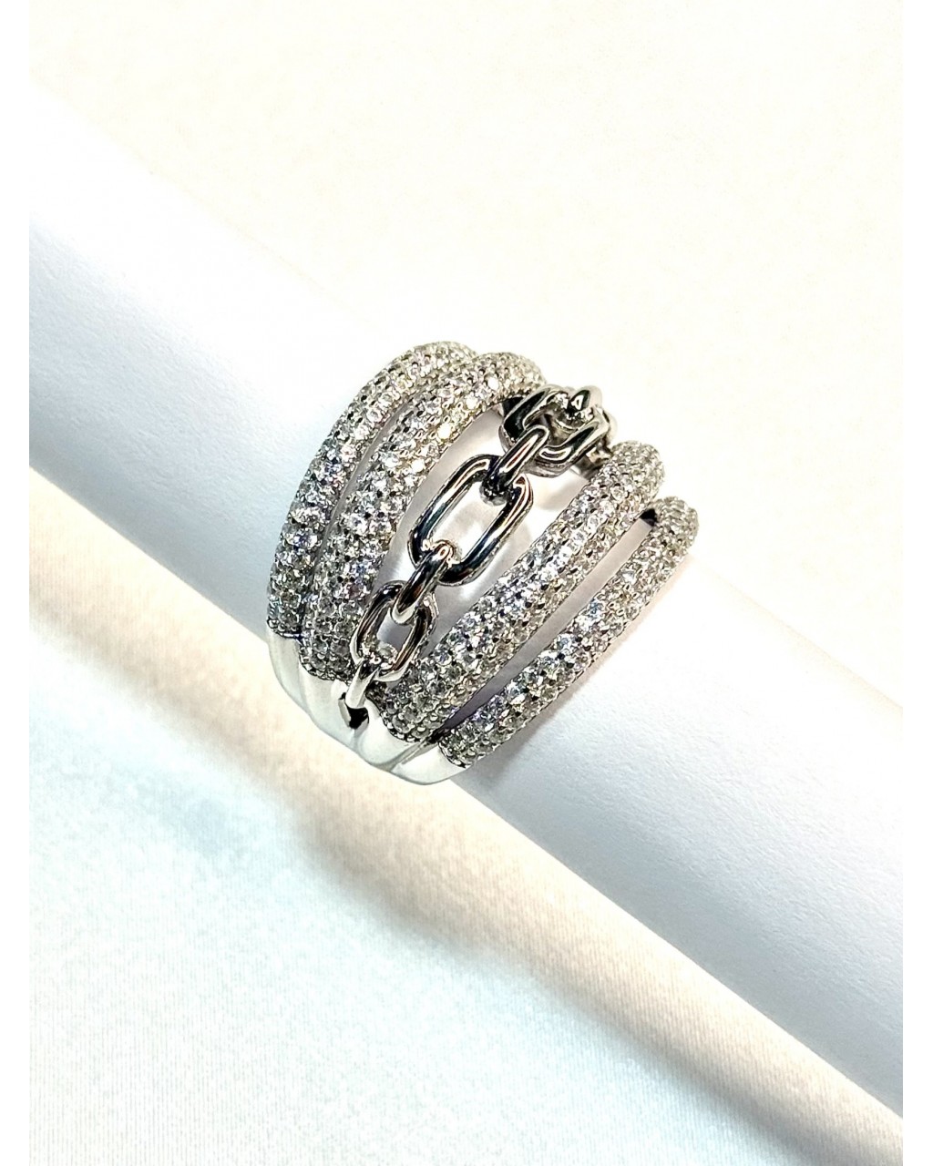 Işıltılı Çok Sıralı Zincir Motifli Gümüş Yüzük