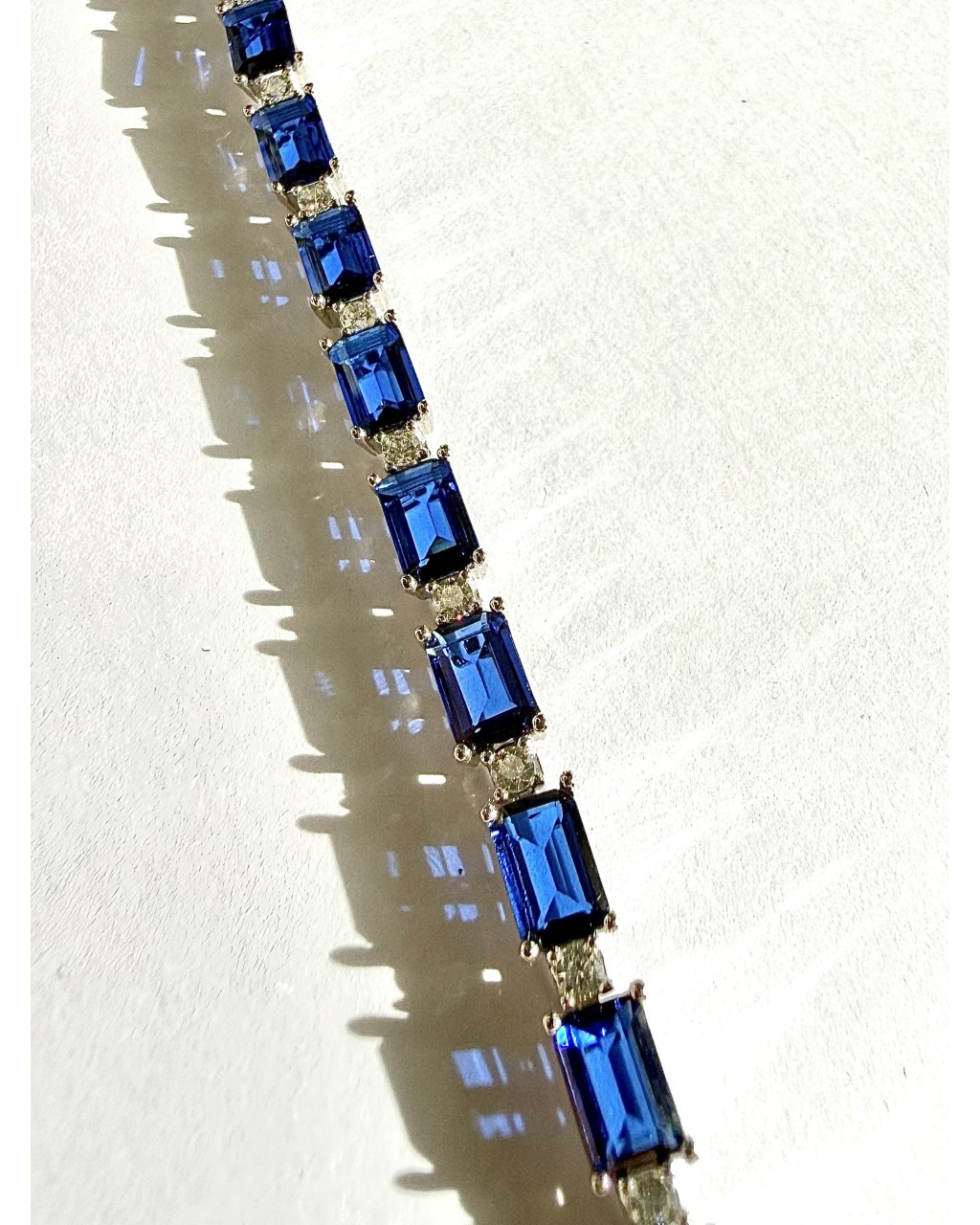 Lacivert Taşlı Bileklik Lacivert Taşlı Bileklik