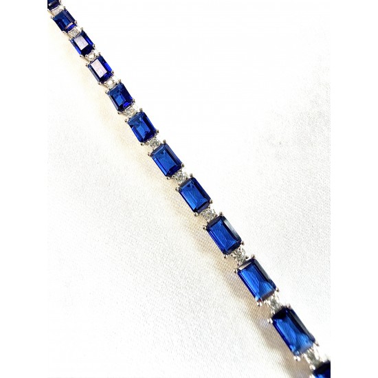 Kadınlar İçin Lacivert Baget Taşlı Bileklik Modelleri