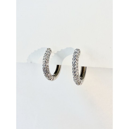 Taşlı Halka Küpe – Şık ve Özel Tasarım