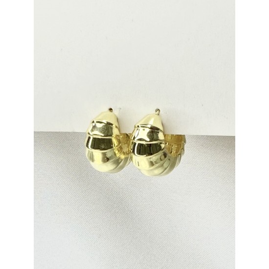 Luna Bombeli Halka Küpe – Şık ve Özel Tasarım