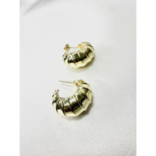 Luna Bombeli Halka Küpe – Şık ve Özel Tasarım