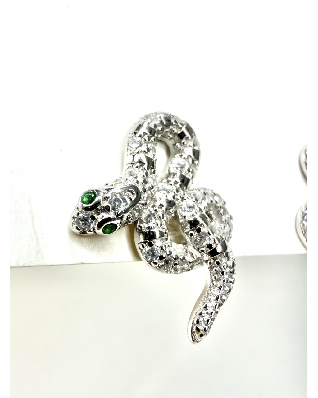 Yeşil Taşlı Yılan Küpe