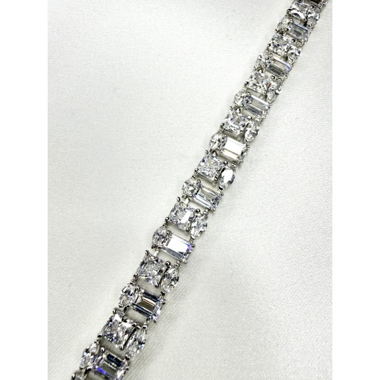 Pırlanta Montür Özel Seri Bileklik: Lüks ve Zarif Tasarım