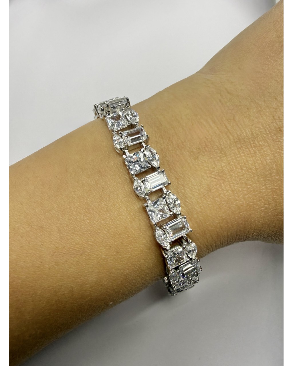 Pırlanta Montür Özel Seri Bileklik