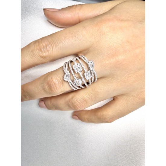 Infinity Yüzük: Sonsuz Şıklık ve Zarafet