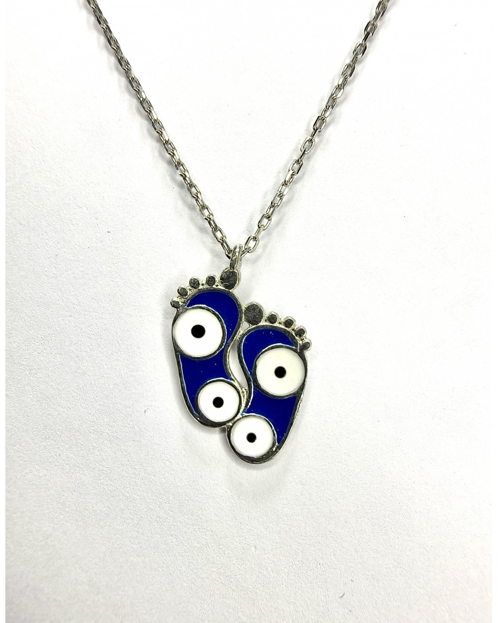 Mineli Ayak İzi Kolye