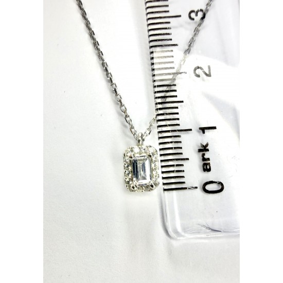 Baget Taşlı Kolye – Şık ve Zarif Tasarım Modelleri